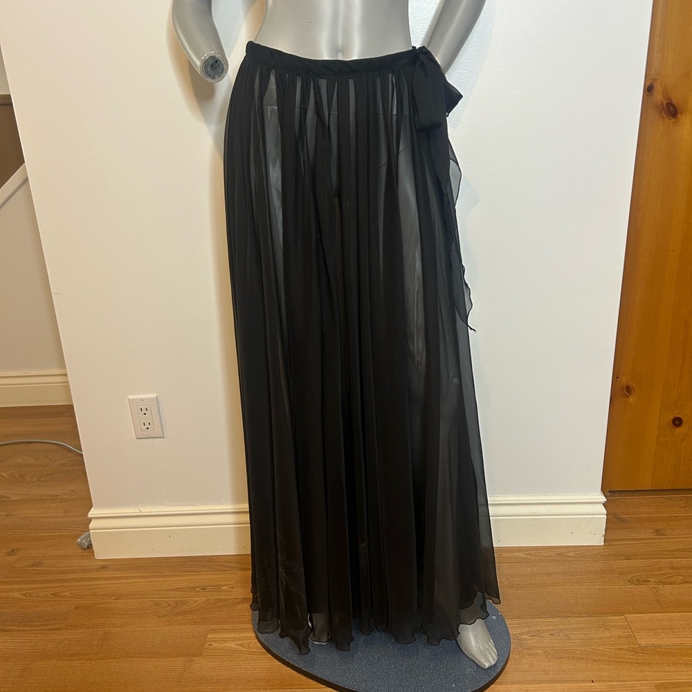 Chic and elegant Black Sheer Maxi Skirt❤️M